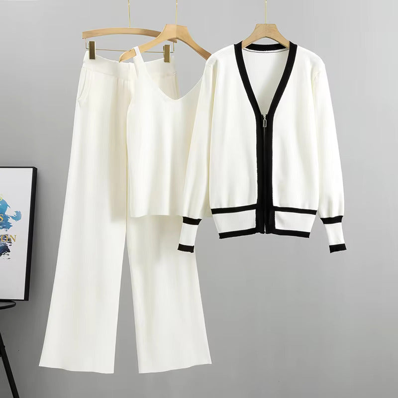 Daisy - Chic Three-Piece